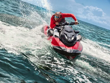 SEA PWC MY24 PERF RXPX 325 FieryRed Action 01233 RGB