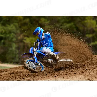 2027-Yamaha-YZ450F-EU-Icon_Blue-Action-001-03 kuva
