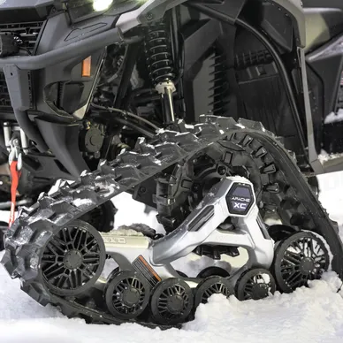 orv-atv-my24-5-out-xt-700-lifestyle-dscf8400-rgb_1_ kuva