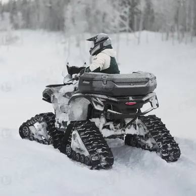 orv-atv-my24-5-out-xt-700-lifestyle-dscf8400-rgb kuva