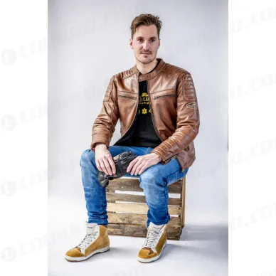 c317c48b9d1218afea4444bf414bb67d kuva