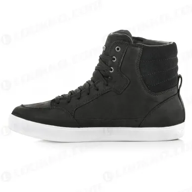 80c9c166f235b3c64941ba4cfc72f849 kuva