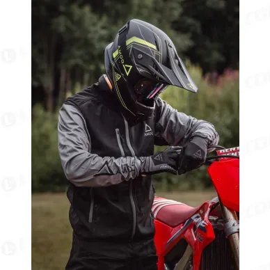 9d30332cbffbca43040e601483d66240 kuva