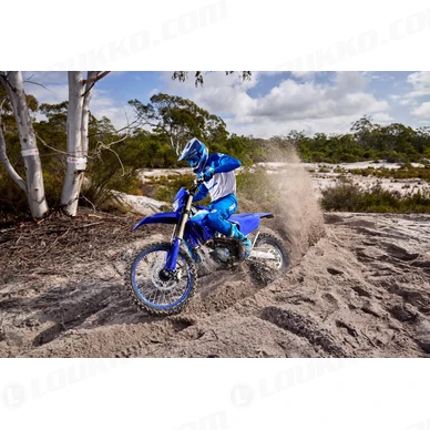 2027 Yamaha WR450F EU Icon Blue Action 032 03 kuva
