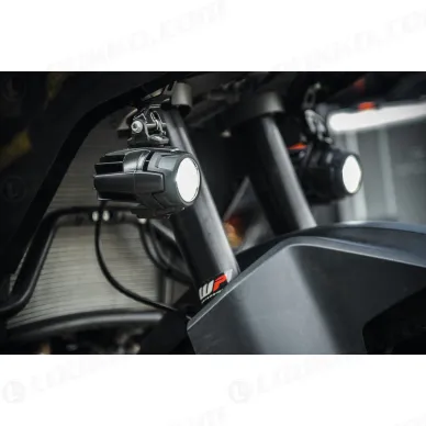 pho_pp_mon_60714910033_supplementary_headlight_kit__sall__awsg__v1 kuva