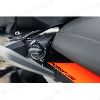 pho_pp_mon_652422_my25_ktm_790_adventure___detail_ktm_790_adventure__sall__awsg__v1 kuva