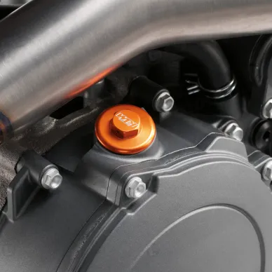 pho_pp_mon_sxs05450200_sxs_oil_plug_mr__sall__awsg__v1 kuva