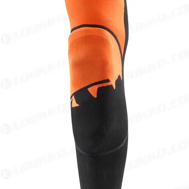 pho_pw_closeup_313616_3pw21000820x_protector_socks_detail_1__sall__awsg__v1 kuva