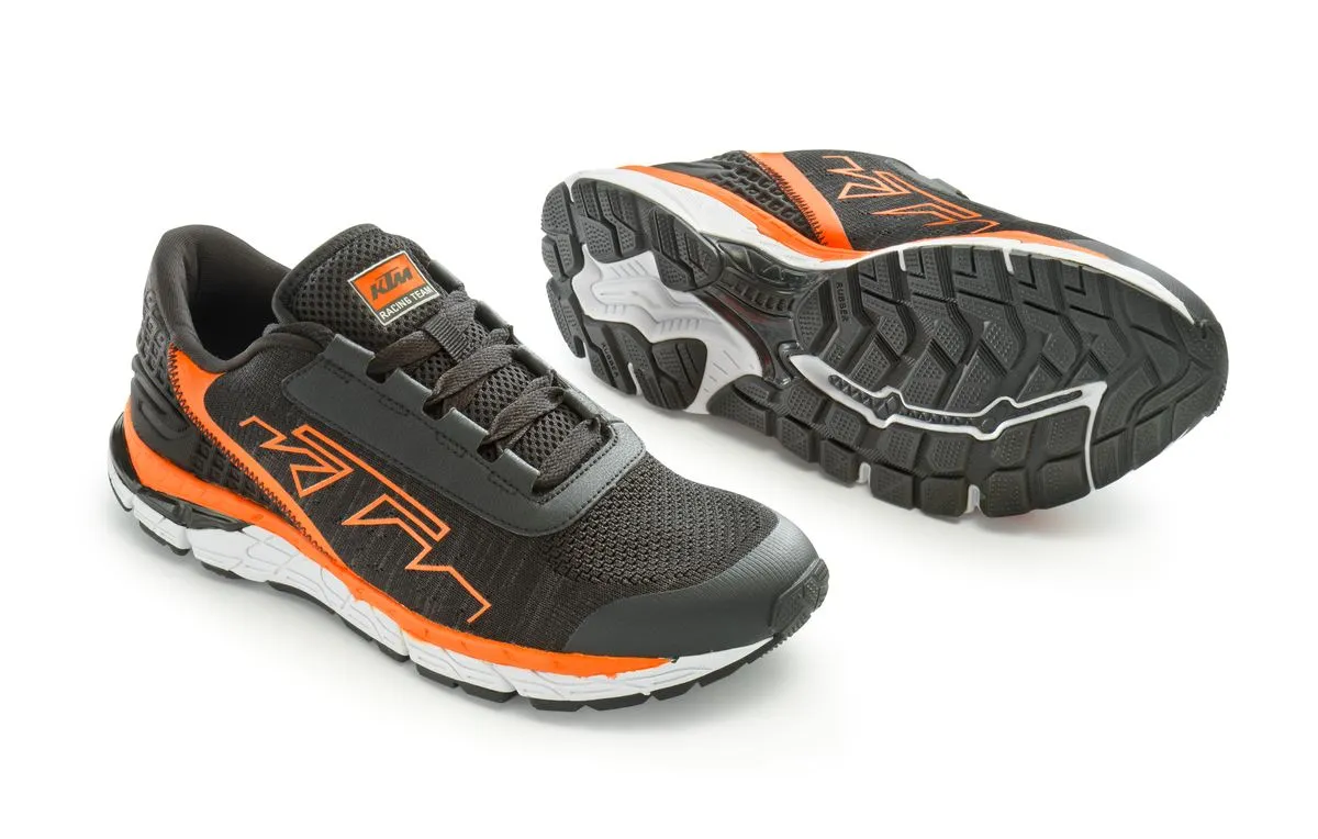 pho_pw_pers_vs_3pw220022770x_team_shoes__sall__awsg__v1 kuva