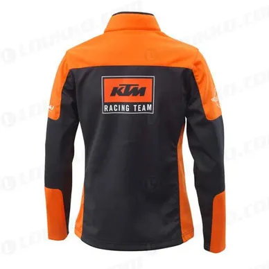 pho_pw_pers_rs_549371_3pw24000520x_women_team_softshell_jacket_back_casual___men__sall__awsg__v1 kuva