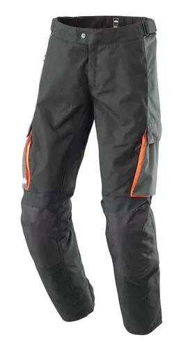 pho_pw_pers_vs_550254_3pw24000920x_tourrain_v3_wp_pants_front_street_equipment__sall__awsg__v1 kuva