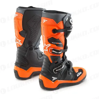 pho_pw_pers_rs_3pw22001130x_tech_7_exc_boots_back_offroad_equipment_02_ktm_powerwear___studio__sall__awsg__v1 kuva