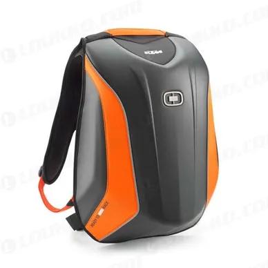 pho_pw_pers_vs_549021_3pw240030700_pure_no_drag_backpack_front_casual___accessories__sall__awsg__v5 kuva