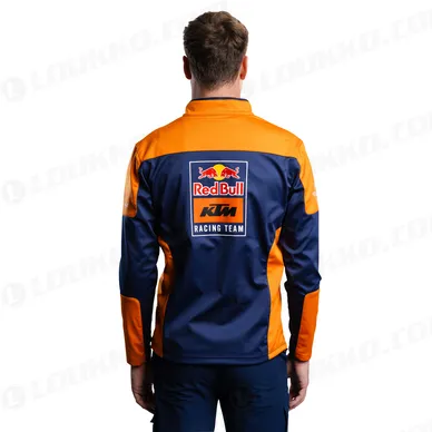 pho_pw_pers_rs_3rb24000620x_replica_team_softshell_jacket_onmodel_back__sall__awsg__v1 kuva