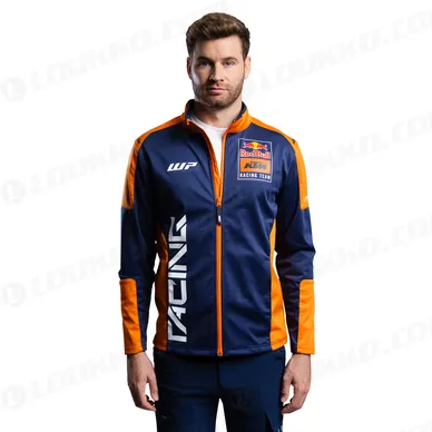 pho_pw_pers_vs_3rb24000620x_replica_team_softshell_jacket_onmodel_front_alternative__sall__awsg__v1 kuva