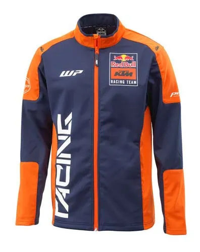 pho_pw_pers_vs_549422_3rb24000620x_replica_team_softshell_jacket_front_casual___men__sall__awsg__v2 kuva