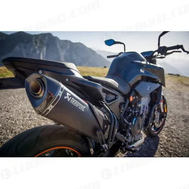 pho_pp_mon_6360597910033_akrapovic_slip_on_line_detail1__sall__awsg__v1 kuva
