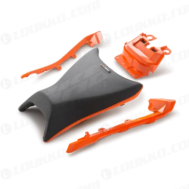 pho_nmon_96007940044_ergo_rider_s_seat_studio_pictures_street__sall__awsg__v1 kuva