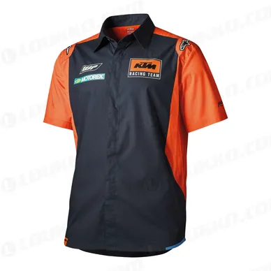 pho_pw_pers_vs_231203_3pw185300x_replica_team_shirt_front__sall__awsg__v1 kuva