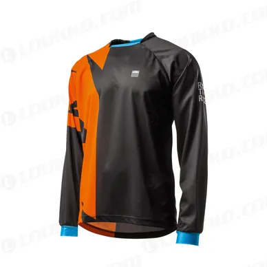pho_pw_pers_vs_3pw192370x_pounce_shirt_black_front__sall__awsg__v1 kuva
