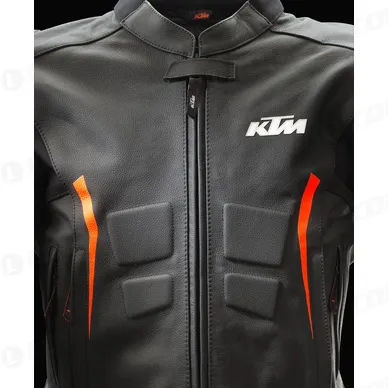 pho_pw_det_361589_3pw21000590x_rsx_2_pcs_suit_hl_detail__sall__awsg__v1 kuva