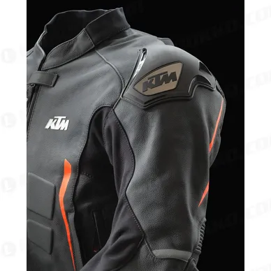 pho_pw_det_361590_3pw21000590x_rsx_2_pcs_suit_hl_detail2__sall__awsg__v1 kuva