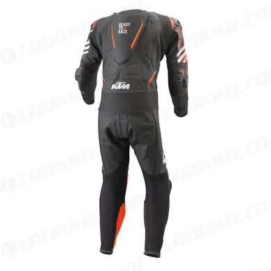 pho_pw_pers_rs_361591_3pw21000600x_rsx_1_pcs_suit_back__sall__awsg__v1 kuva