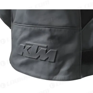 pho_pw_det_355334_3pw21002520x_emprical_leather_jacket_detail_ktm_logo_back__sall__awsg__v1 kuva