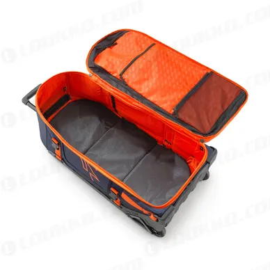 pho_pw_pers_off_375309_3rb220025600_replica_team_travel_bag_open__sall__awsg__v1 kuva