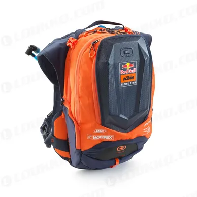 pho_pw_pers_vs_399922_3rb220026100_replica_team_dakar_hydration_backpack_front__sall__awsg__v1 kuva