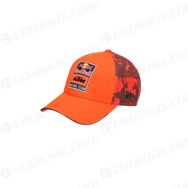 pho_pw_pers_vs_561387_rb_ktm_rush_curved_cap_3rb24006340x_front_rb_lifestyle_collection__sall__awsg__v1 kuva