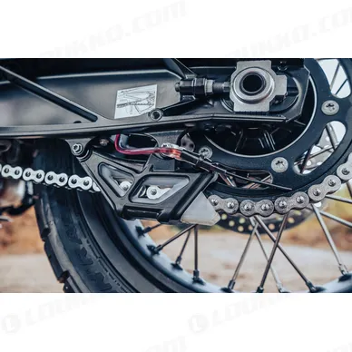 pho_pp_mon_480727_63710967044_63710967088_scottoiler_kit_mounted__sall__awsg__v1 kuva