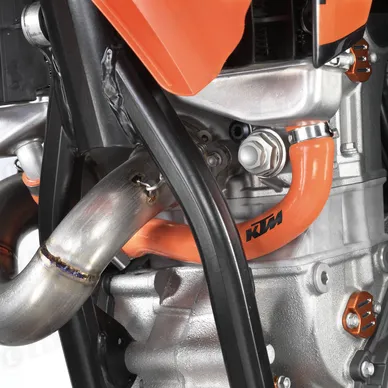 pho_pp_mon_51535924044_54835924044_51535924044_50335900044_55135900044_orange_radiator_hoses__sall__awsg__v1 kuva