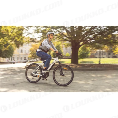 2022 Yamaha CROSSCORE RC EU Shiver White Action 001 03 kuva