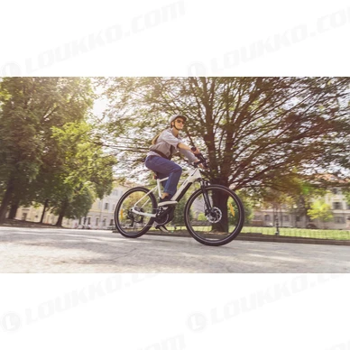 2022 Yamaha CROSSCORE RC EU Shiver White Action 004 03 kuva