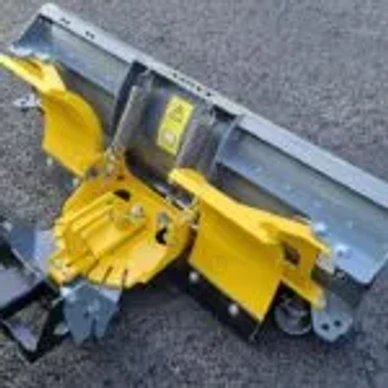 Wings folded back ATV Plow 150x150 1 kuva