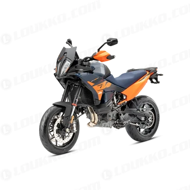 PHO BIKE PERS LIVO KTM my26 sports tourer 890 smt left front view studio SALL AEPI V1 kuva