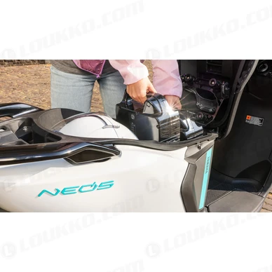 2023 Yamaha EJE025DB EU Dual Battery Midnight Black  Action 001 03 kuva