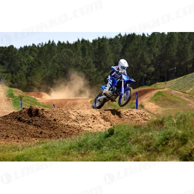 2027-Yamaha-YZ85LW-EU-Icon_Blue-Action-002-03 kuva