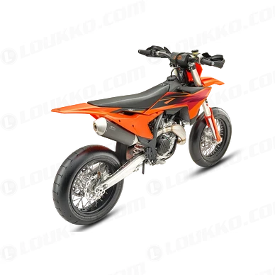 PHO BIKE PERS REHI ktm supermoto smr 450 my27 back right SALL AEPI V1 kuva
